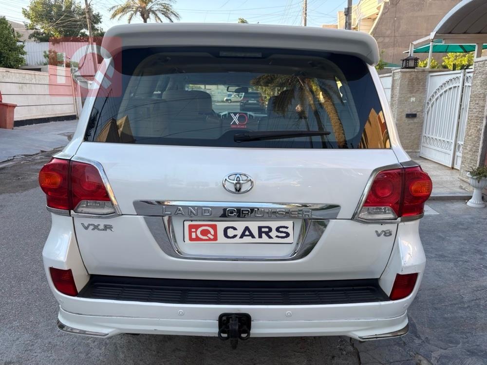 تويوتا لاندكروزر